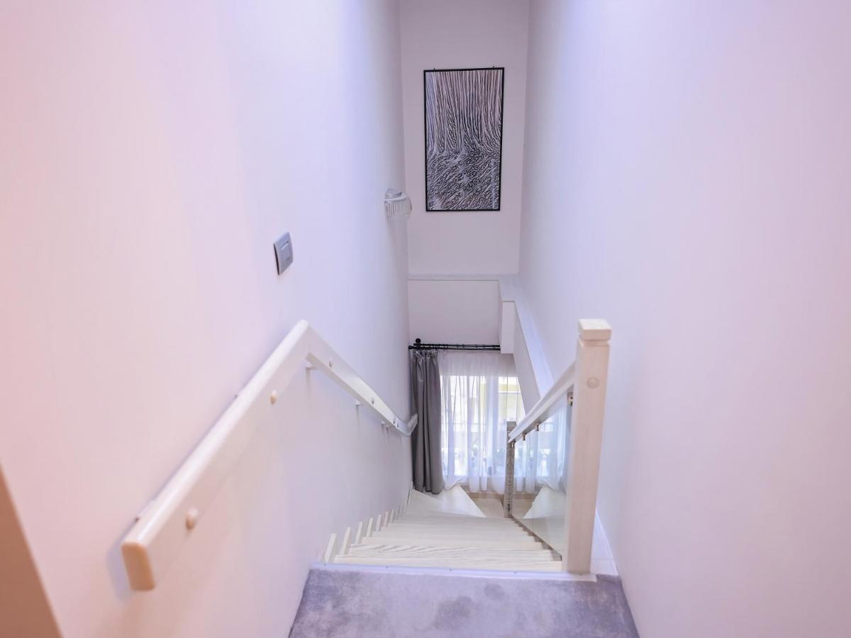 Ase Premium House Villa Сучеава Екстериор снимка