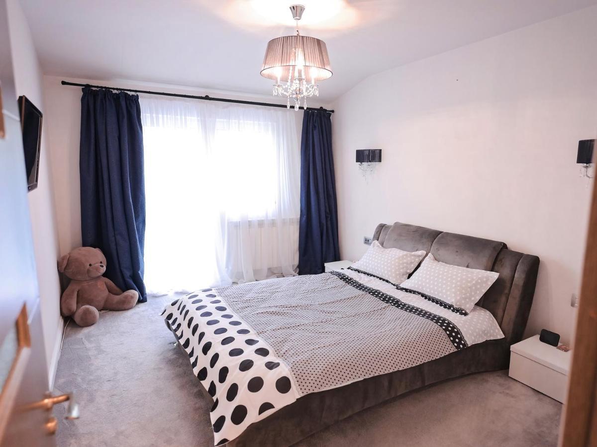 Ase Premium House Villa Сучеава Екстериор снимка