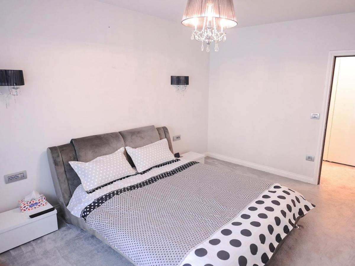 Ase Premium House Villa Сучеава Екстериор снимка