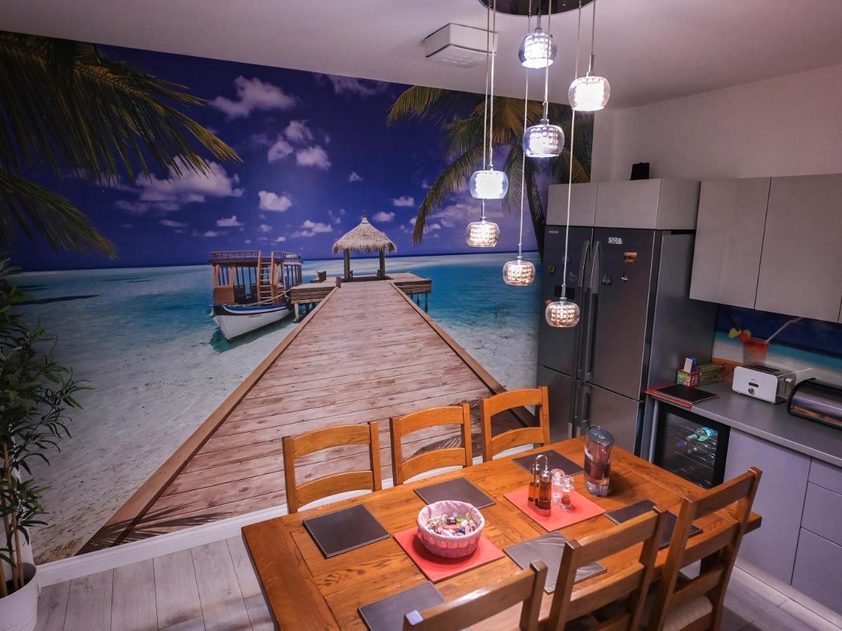 Ase Premium House Villa Сучеава Екстериор снимка